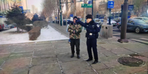 暖心指路解民忧 南岗分局民警助游客便捷赴景区