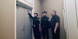 不放过一处隐患  冰城公安为城市烟火气保驾护航